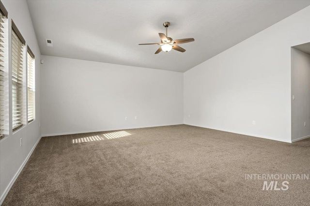 7565 E Bratton Dr., Nampa, ID 83687