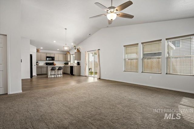 7565 E Bratton Dr., Nampa, ID 83687