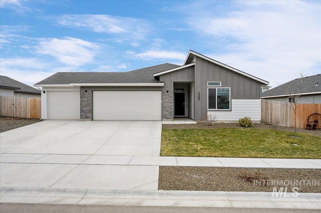 7565 E Bratton Dr., Nampa, ID 83687