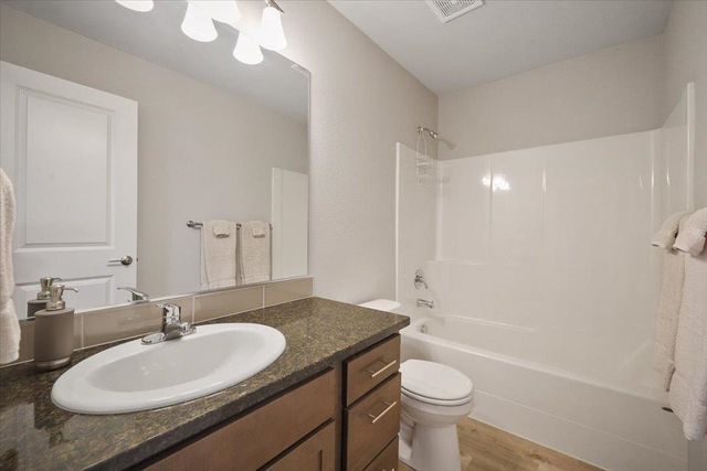 8553 N James Dr, Spokane, WA 99208