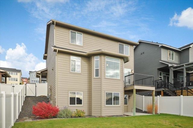 8553 N James Dr, Spokane, WA 99208