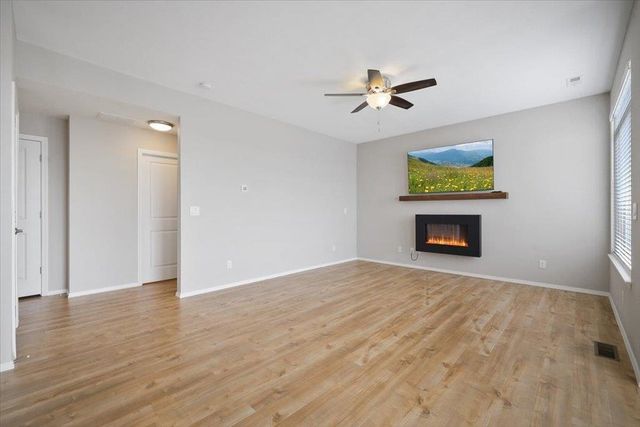 8553 N James Dr, Spokane, WA 99208