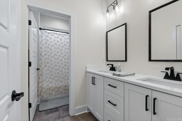 132 Harmony Village Drive, Haskell, AR 72015