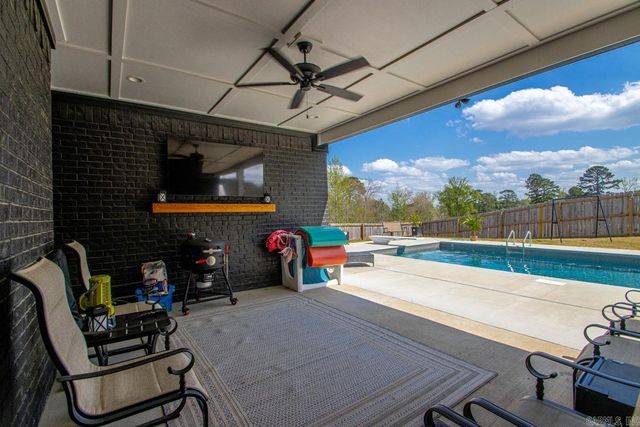 132 Harmony Village Drive, Haskell, AR 72015