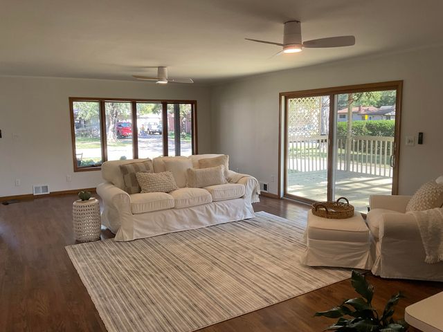 20425 Powers Avenue, Dearborn Heights, MI 48125