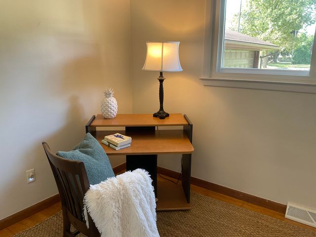 20425 Powers Avenue, Dearborn Heights, MI 48125