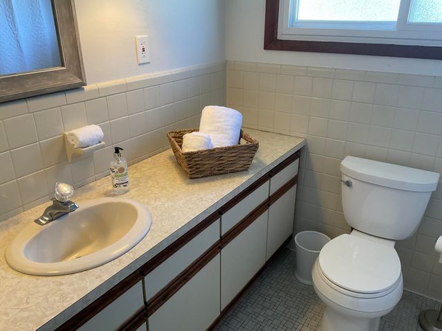 20425 Powers Avenue, Dearborn Heights, MI 48125