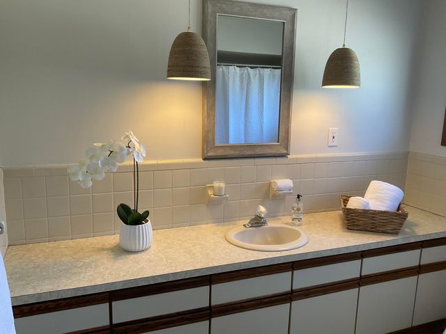 20425 Powers Avenue, Dearborn Heights, MI 48125