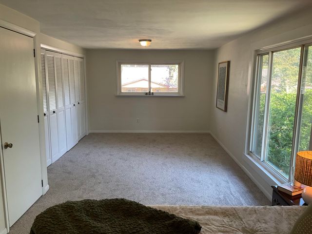 20425 Powers Avenue, Dearborn Heights, MI 48125