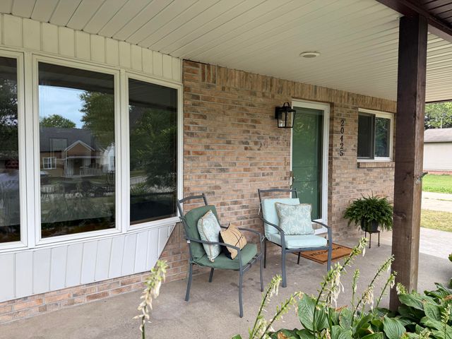 20425 Powers Avenue, Dearborn Heights, MI 48125