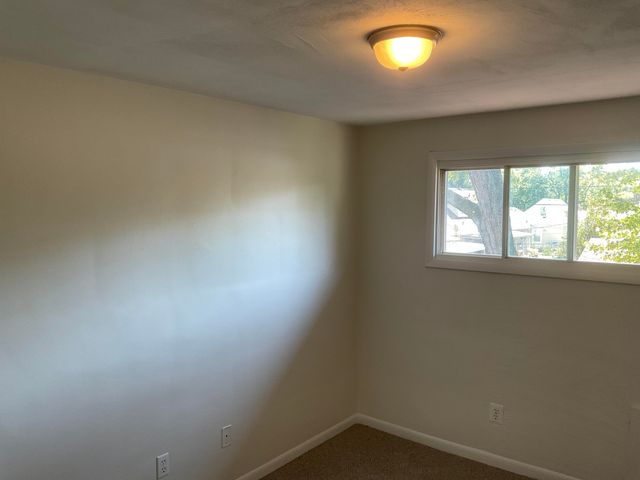 20425 Powers Avenue, Dearborn Heights, MI 48125