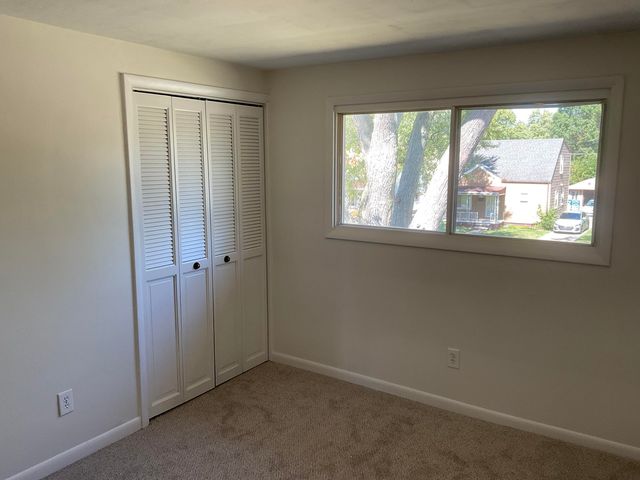 20425 Powers Avenue, Dearborn Heights, MI 48125