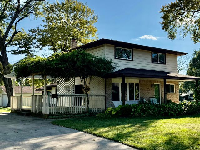 20425 Powers Avenue, Dearborn Heights, MI 48125