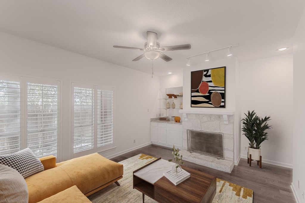 3809 Spicewood Springs RD 105, Austin, TX 78759
