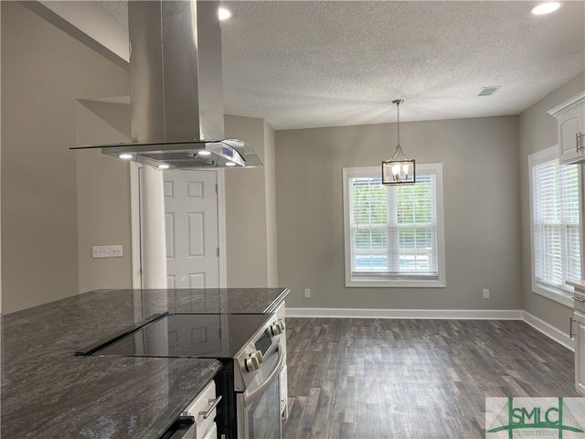 589 Old Mill Creek Road, Ellabell, GA 31308