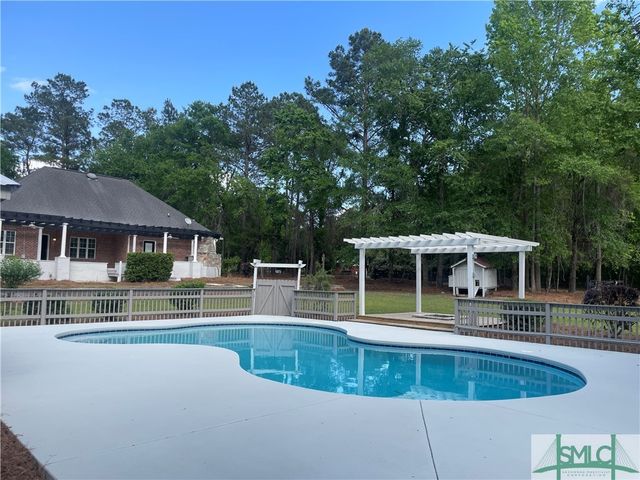 589 Old Mill Creek Road, Ellabell, GA 31308