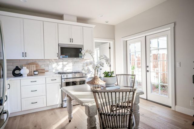 311 Lobos Avenue, Pacific Grove, CA 93950