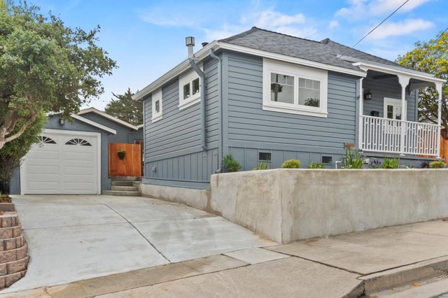 311 Lobos Avenue, Pacific Grove, CA 93950