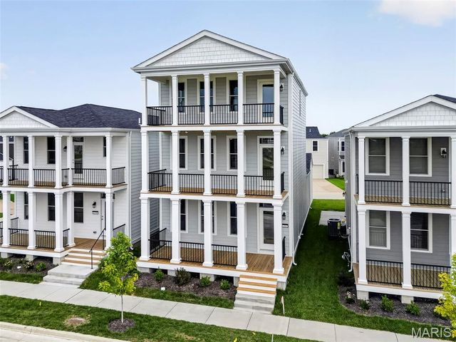 4204 Marais Temps Clair Drive, St Charles, MO 63301