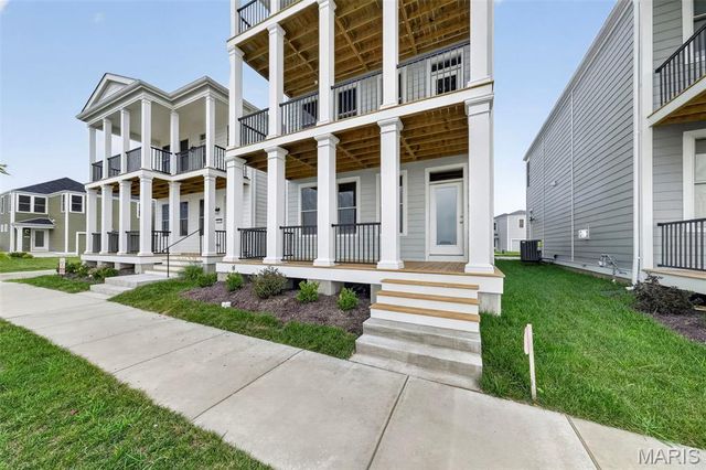 4204 Marais Temps Clair Drive, St Charles, MO 63301