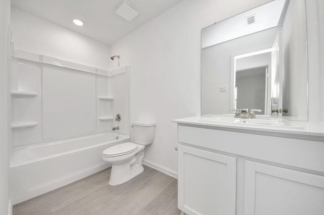 213 Nicholas Road, Wharton, TX 77488