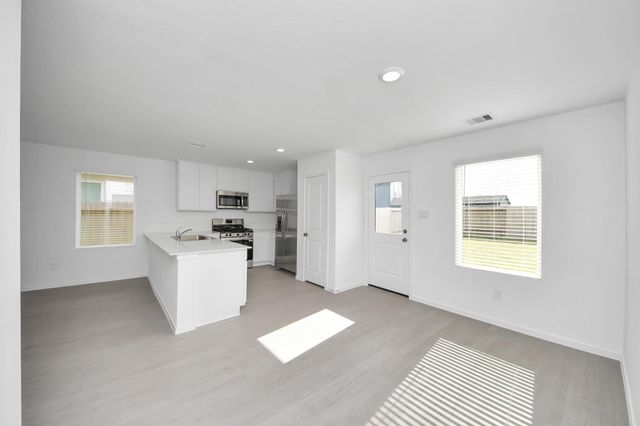 213 Nicholas Road, Wharton, TX 77488