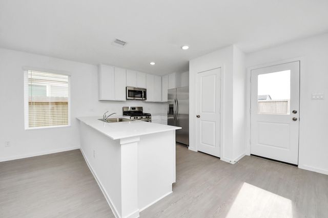 213 Nicholas Road, Wharton, TX 77488