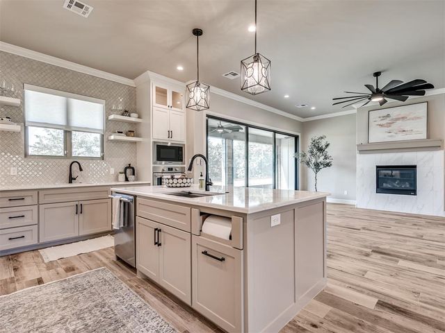 360 Old Farm Road, Edmond, OK 73034