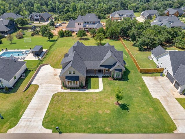 360 Old Farm Road, Edmond, OK 73034