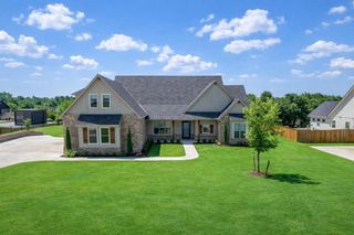 360 Old Farm Road, Edmond, OK 73034