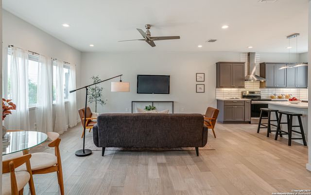 1226 Wyoming, San Antonio, TX 78203