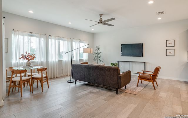 1226 Wyoming, San Antonio, TX 78203