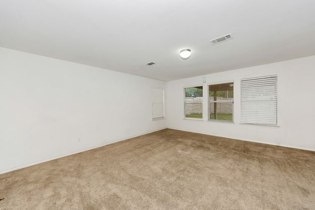 6021 Lucas Court, Fort Worth, TX 76119