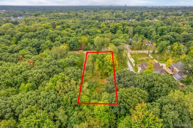 3459 Hazelton Avenue, Rochester Hills, MI 48316