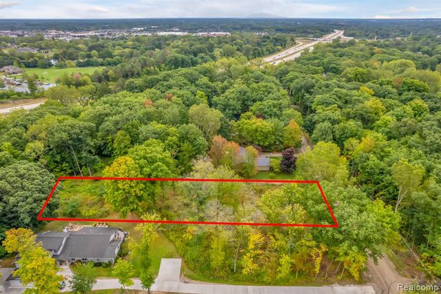 3459 Hazelton Avenue, Rochester Hills, MI 48316