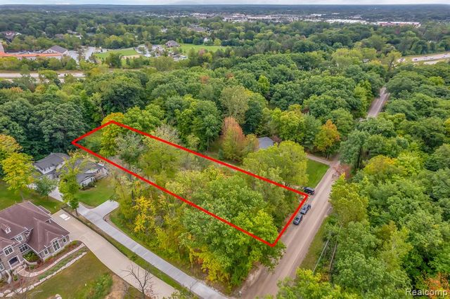 3459 Hazelton Avenue, Rochester Hills, MI 48316