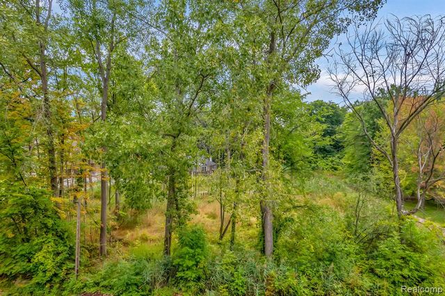 3459 Hazelton Avenue, Rochester Hills, MI 48316