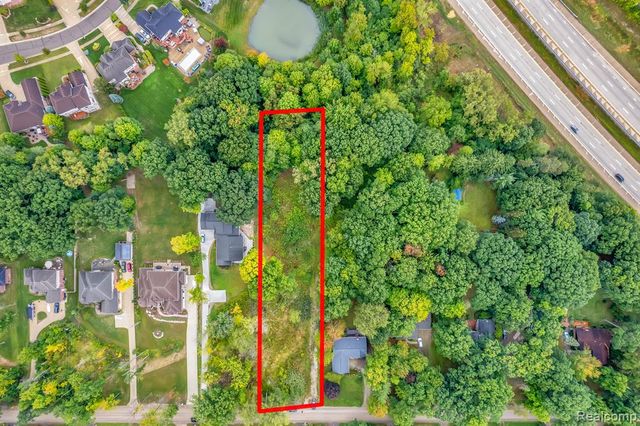 3459 Hazelton Avenue, Rochester Hills, MI 48316