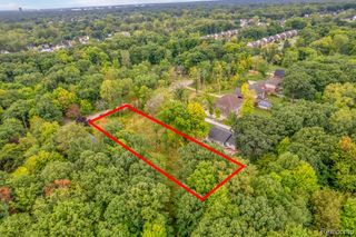 3459 Hazelton Avenue, Rochester Hills, MI 48316