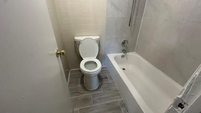 9303 Hammerly Boulevard 702, Houston, TX 77080