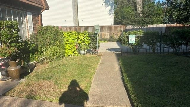 9303 Hammerly Boulevard 702, Houston, TX 77080