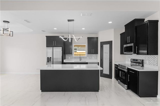 541 Candela Street, Edinburg, TX 78542