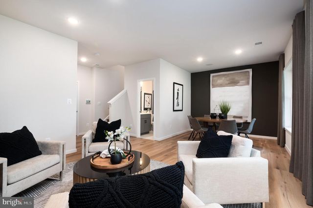 42153 GILDED STONE TER, Brambleton, VA 20148