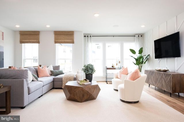 42153 GILDED STONE TER, Brambleton, VA 20148