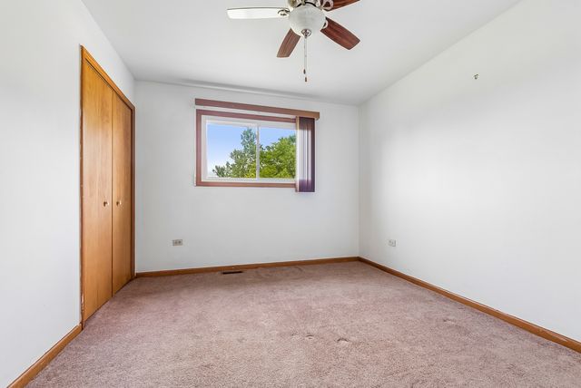 4404 Bretz Drive, Richton Park, IL 60471