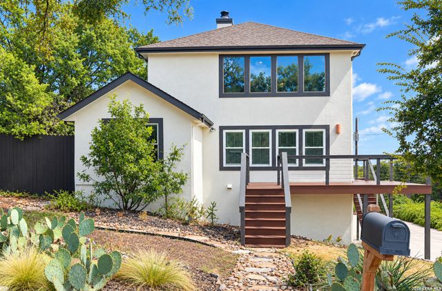 101 MISSION DR, New Braunfels, TX 78130
