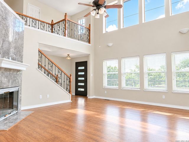 101 MISSION DR, New Braunfels, TX 78130