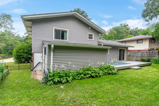 803 16th Street, Bettendorf, IA 52722