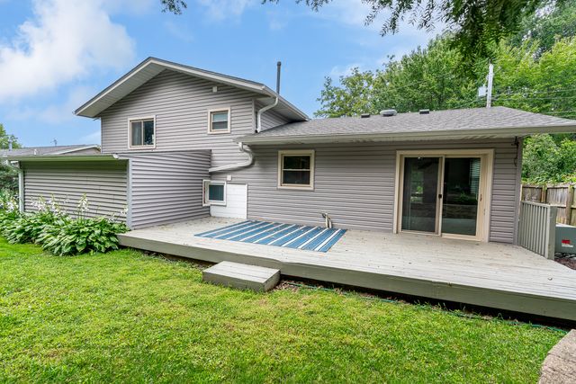 803 16th Street, Bettendorf, IA 52722