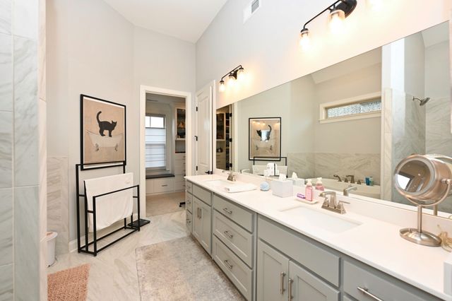 963 Luxborough Dr, Hendersonville, TN 37075